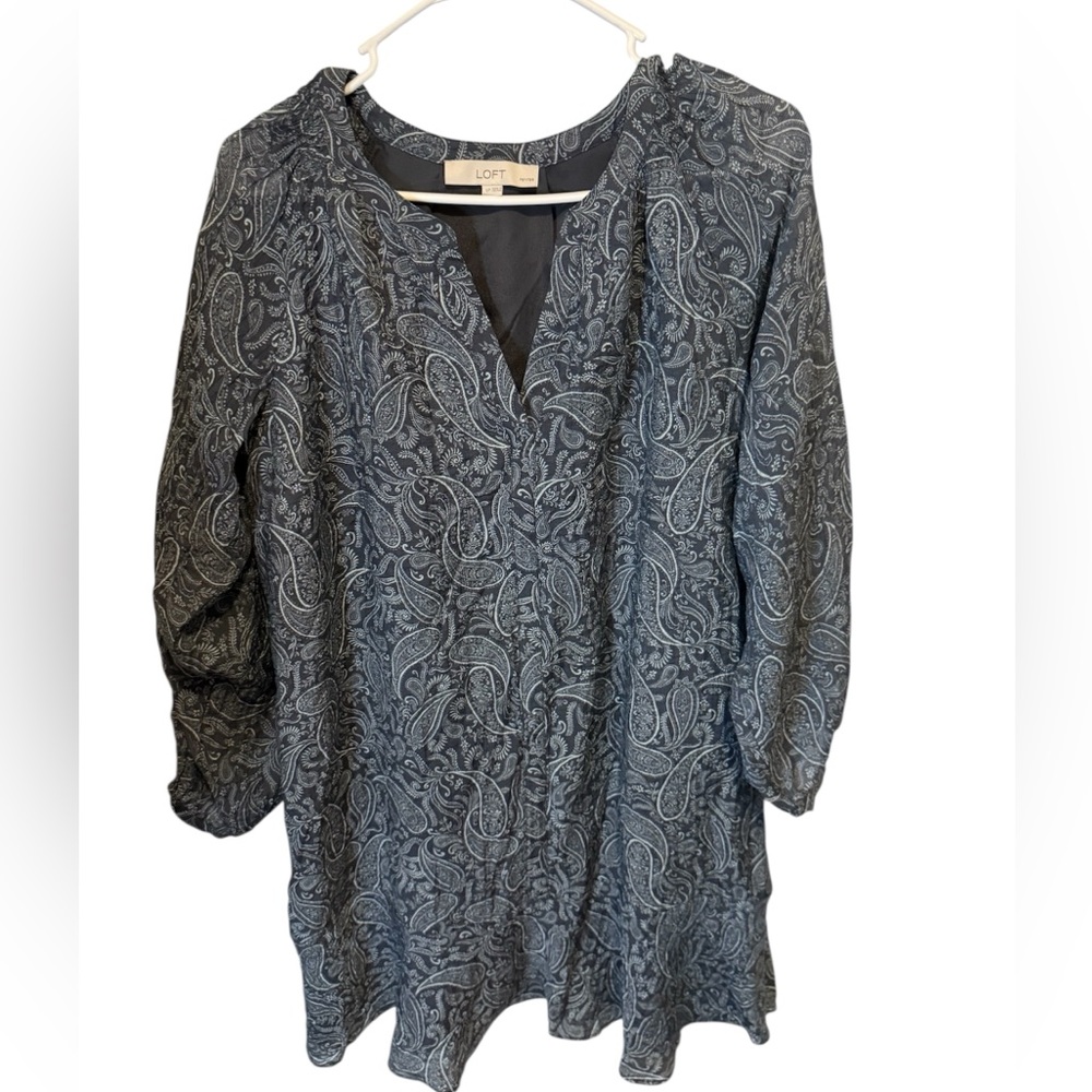 LOFT Women's Gray Paisley dress large petite